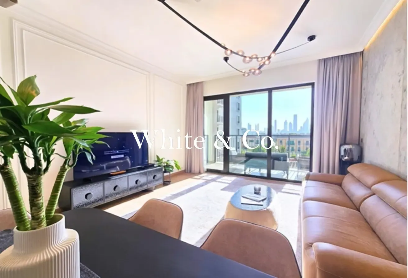 Skyline and Seaview | Upgraded | Vacant