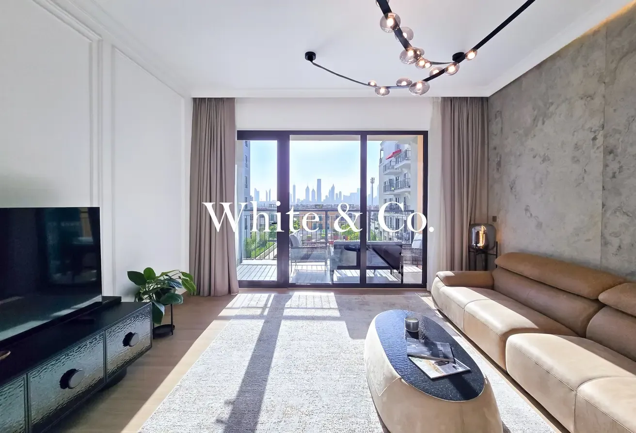 Skyline and Seaview | Upgraded | Vacant