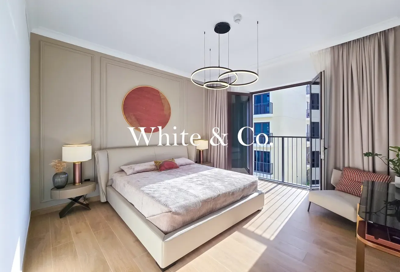 Skyline and Seaview | Upgraded | Vacant
