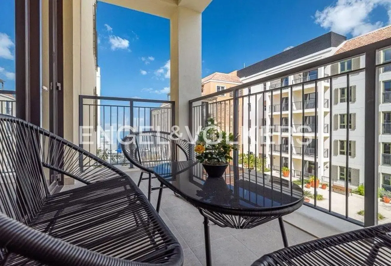 Huge layout| Sea view| Best priced on the market !