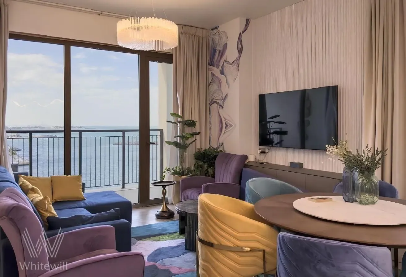 Luxury Furnished Corner Unit with Sea View