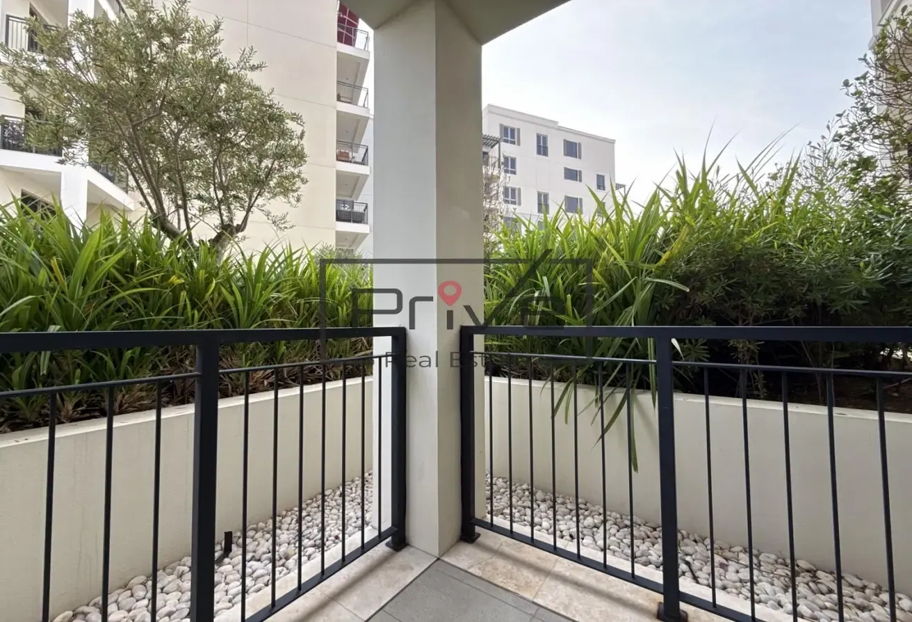 Vacant Corner Unit | Burj View | Private Balcony