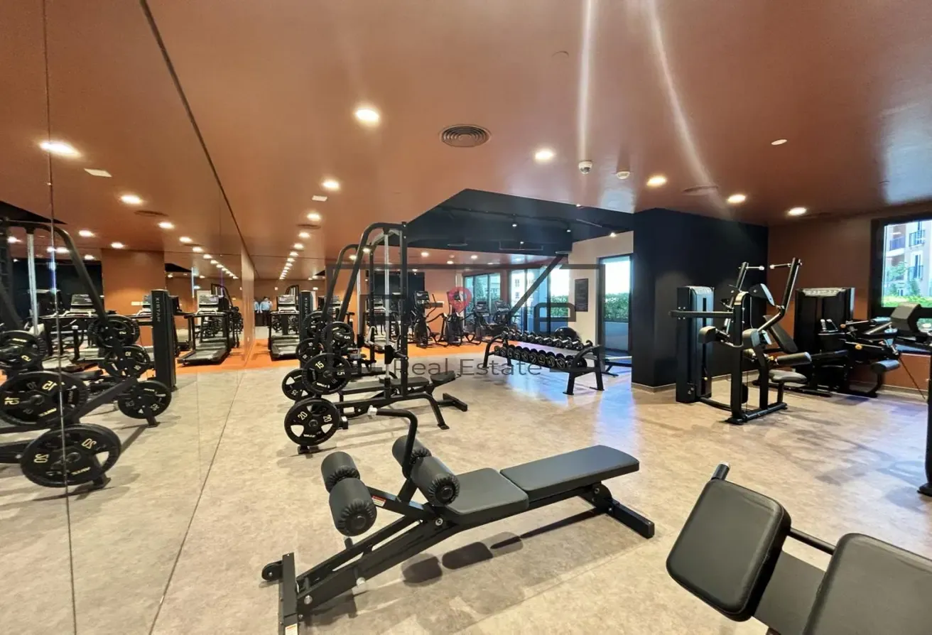 Vacant Corner Unit | Burj View | Private Balcony