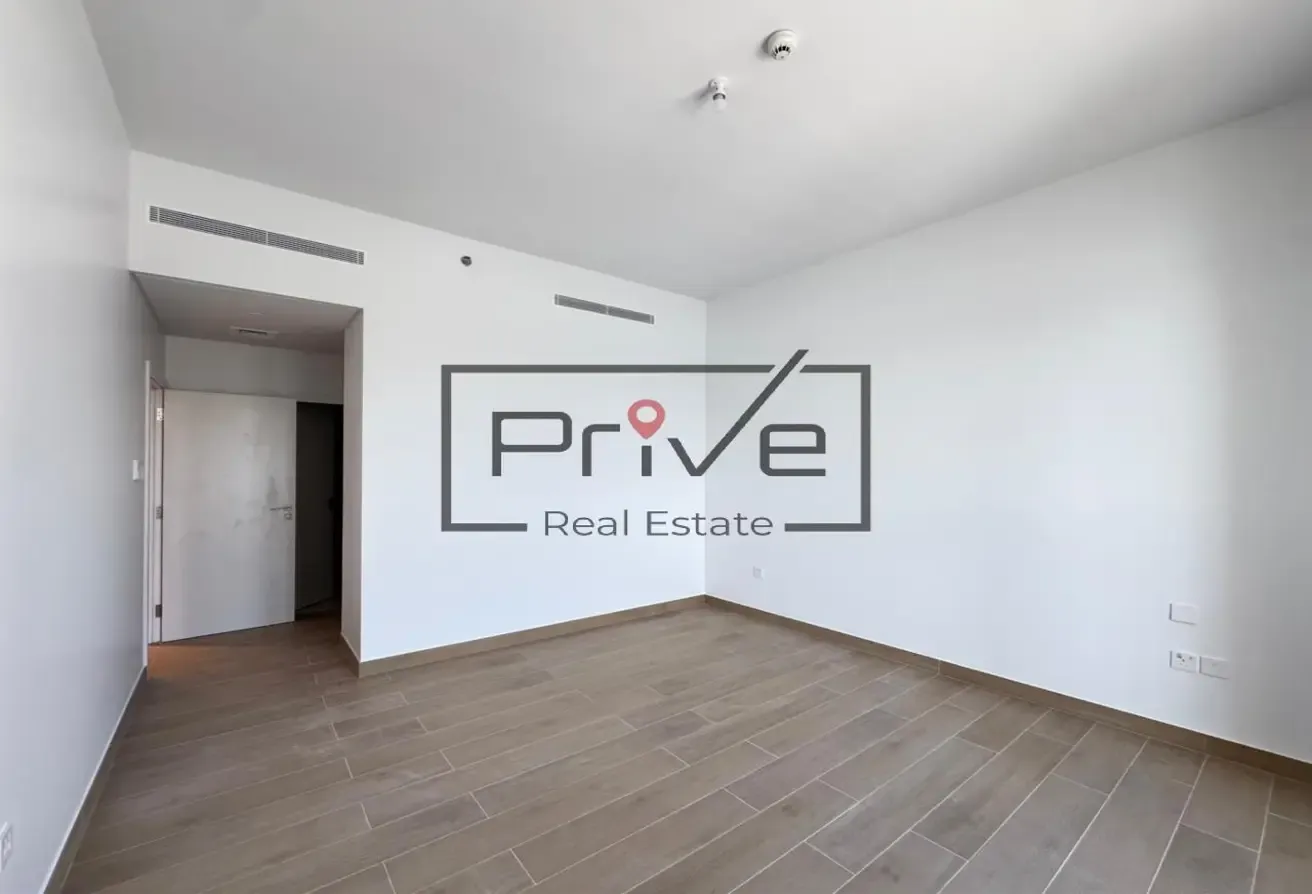 Burj Khalifa and Sea View | Brand New | Vacant