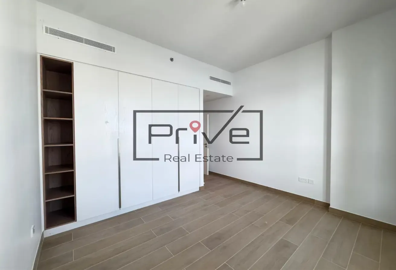 Burj Khalifa and Sea View | Brand New | Vacant