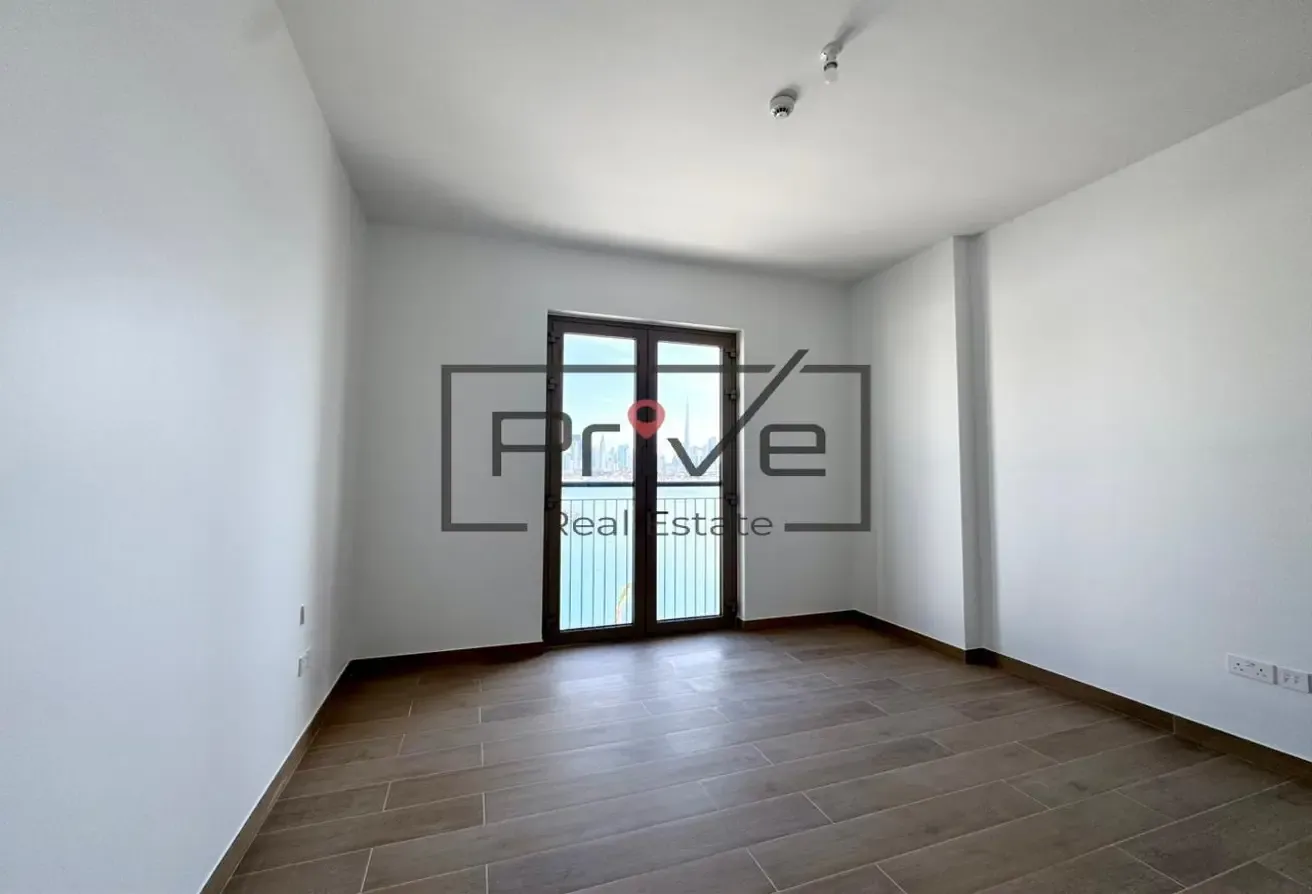 Burj Khalifa and Sea View | Brand New | Vacant