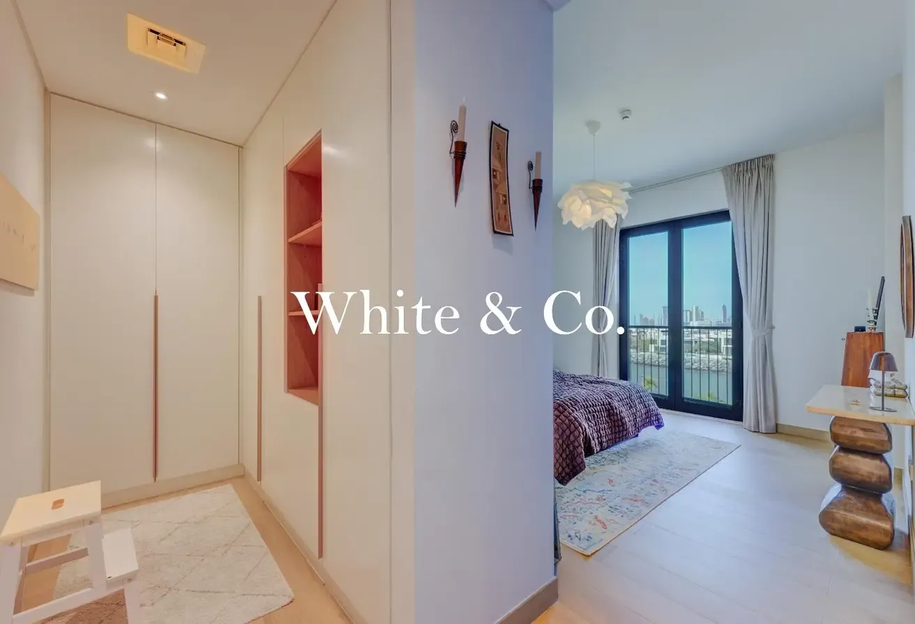 Sea View | High Spec | Naturally Bright