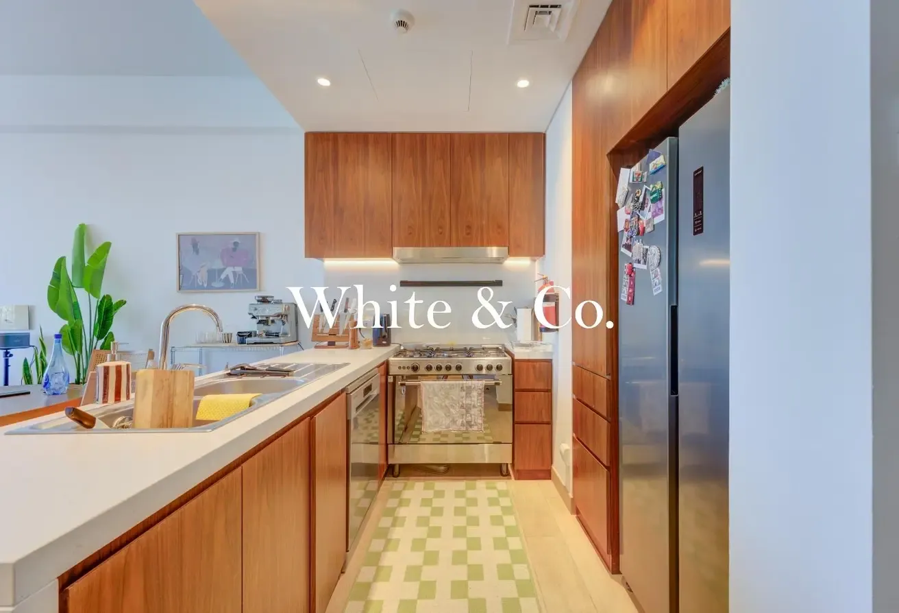 Sea View | High Spec | Naturally Bright