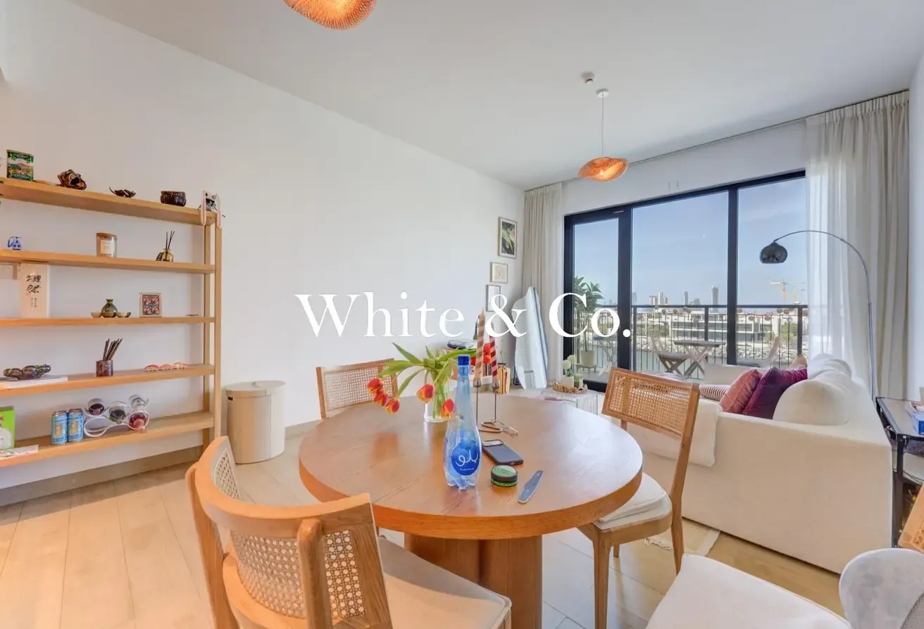 Sea View | High Spec | Naturally Bright