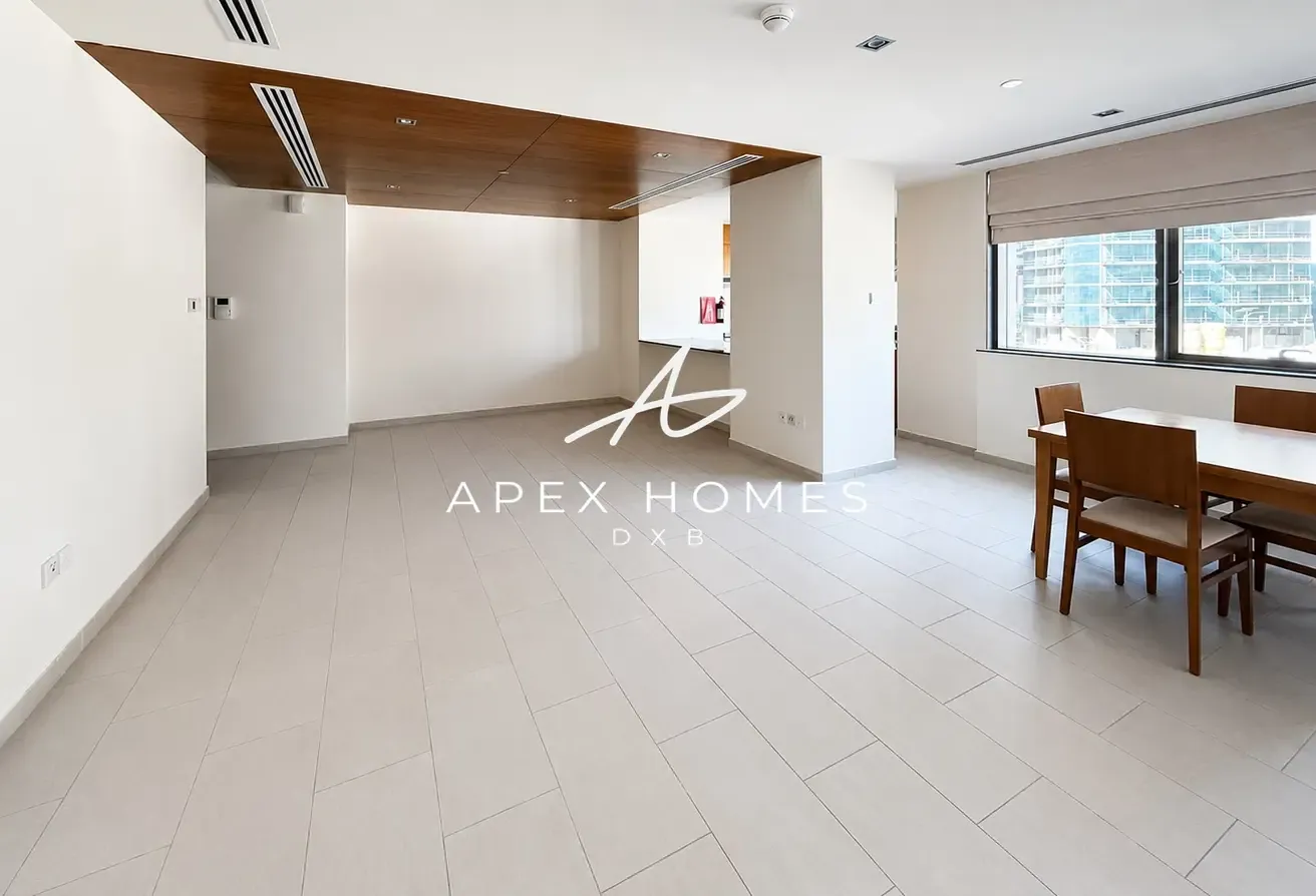 Vacant Oct | Spacious Unit | Corner Unit