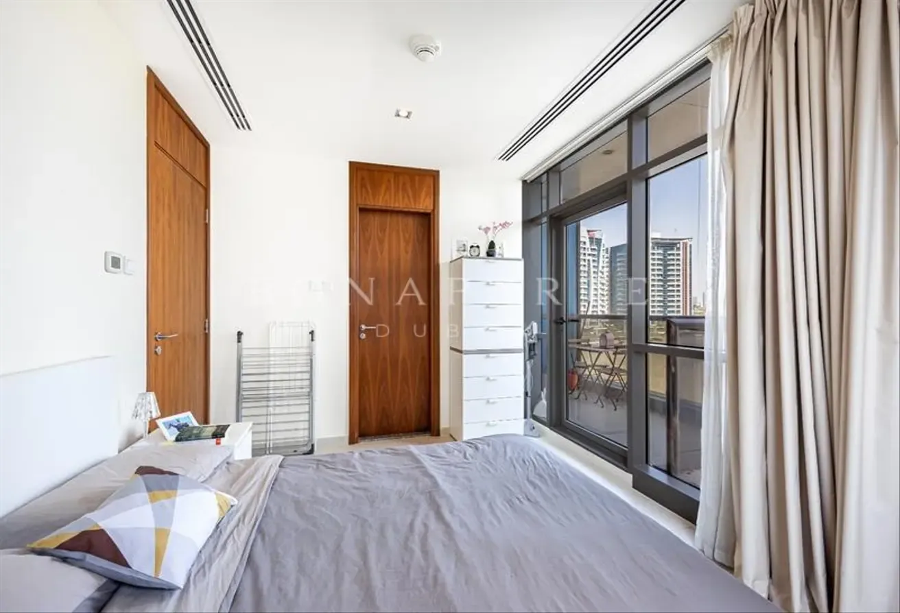 Modern Apartment | Spacious | Landmark Views