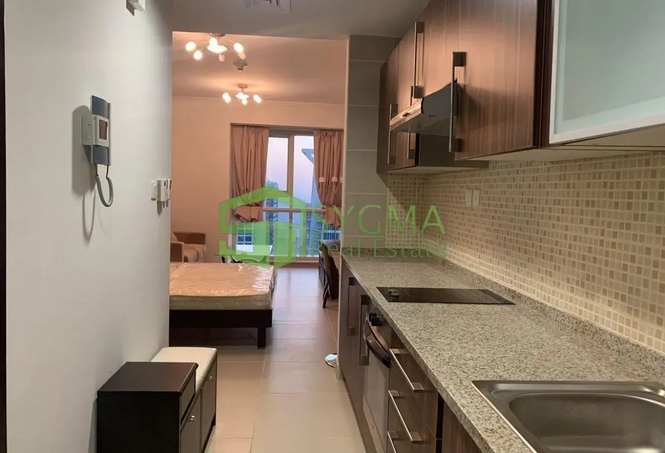 MOTIVATED SELLER | HIGH FLOOR | GOOD ROI| SPACIOUS