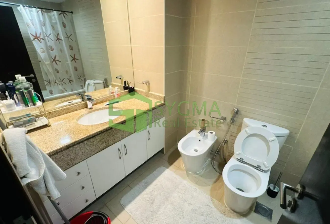 Nicely Furnished | Upgraded Unit | VOT