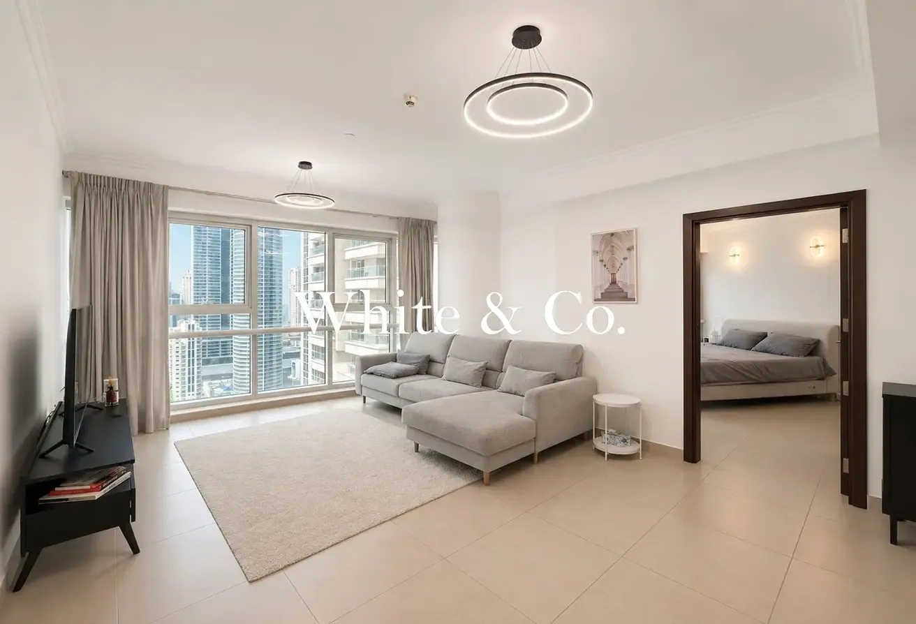 Vacant | Close to Metro | Fully Furnished