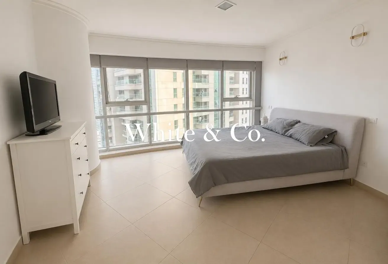 Vacant | Close to Metro | Fully Furnished