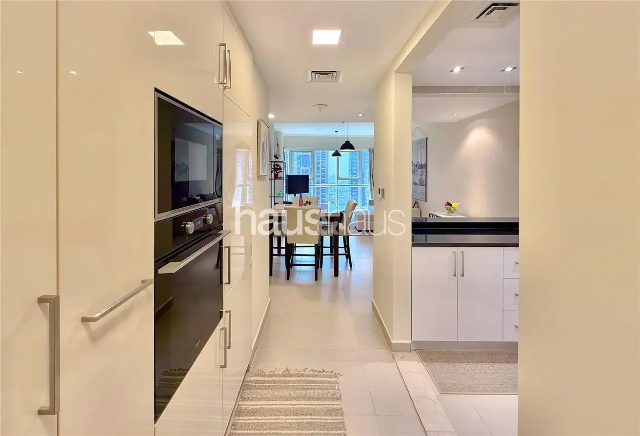 Fully Upgraded | Full Lake View | VOT | High Floor