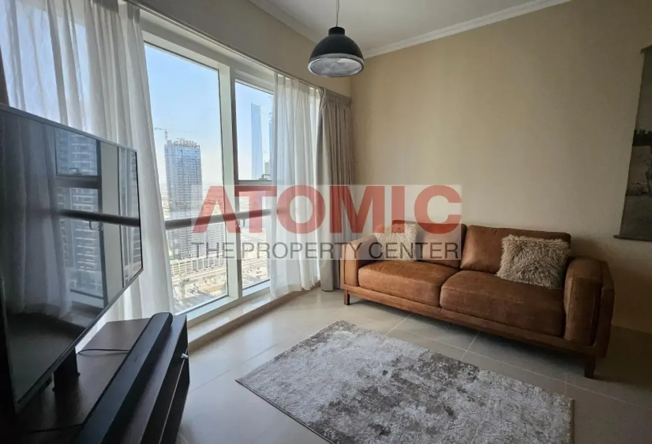 Vacant || Higher Floor || Next to Metro Station!