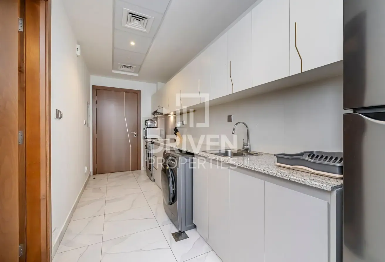 Huge Layout | Canal View | Furnished Apt