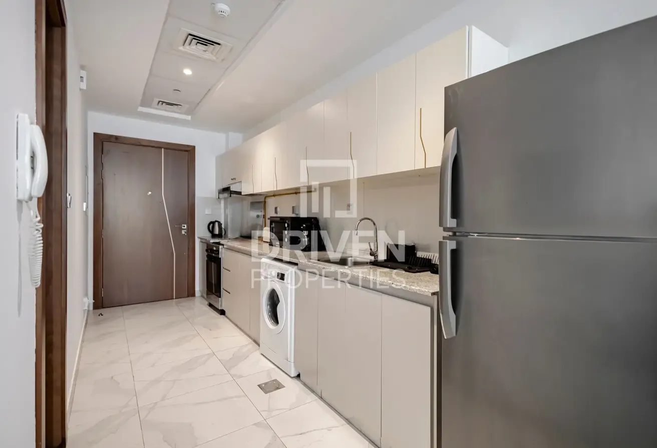 Burj Khalifa View | Great ROI | Rented Unit