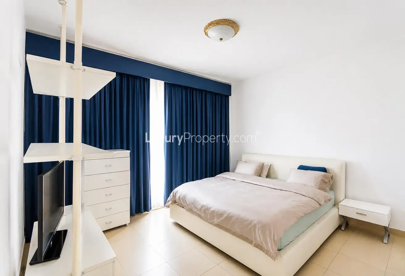 Huge Plot | Spacious | Single Row | VOT