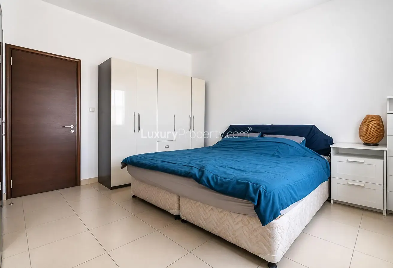 Huge Plot | Spacious | Single Row | VOT