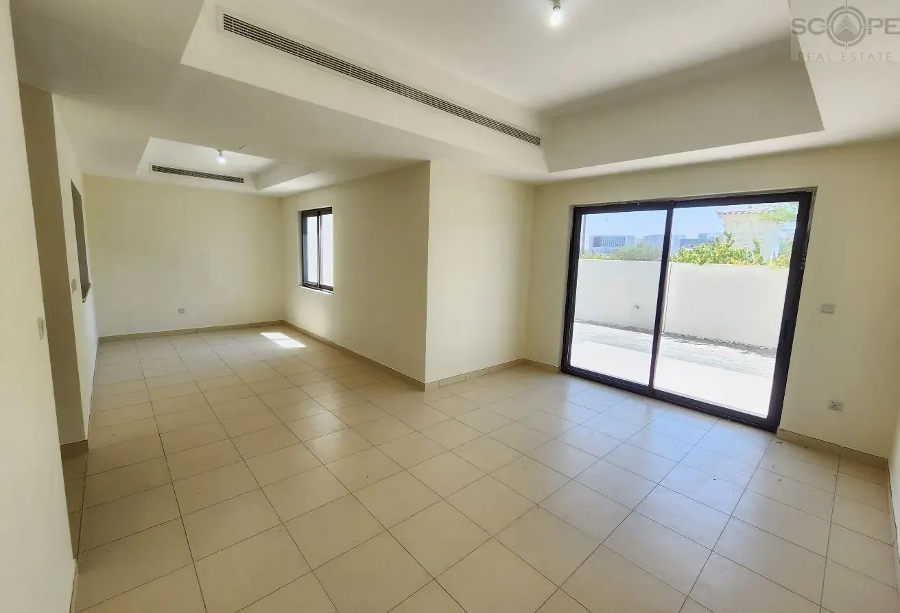 Vacant In August, Large Plot 2M, Opp to Pool, Mira