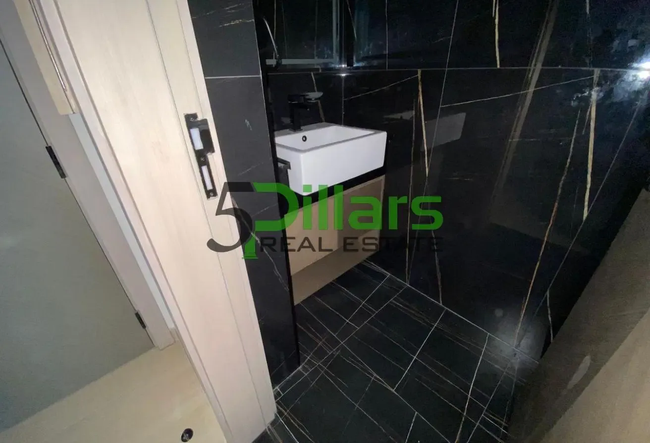 Exclusive | Vacant | Good ROI | Hot Deal