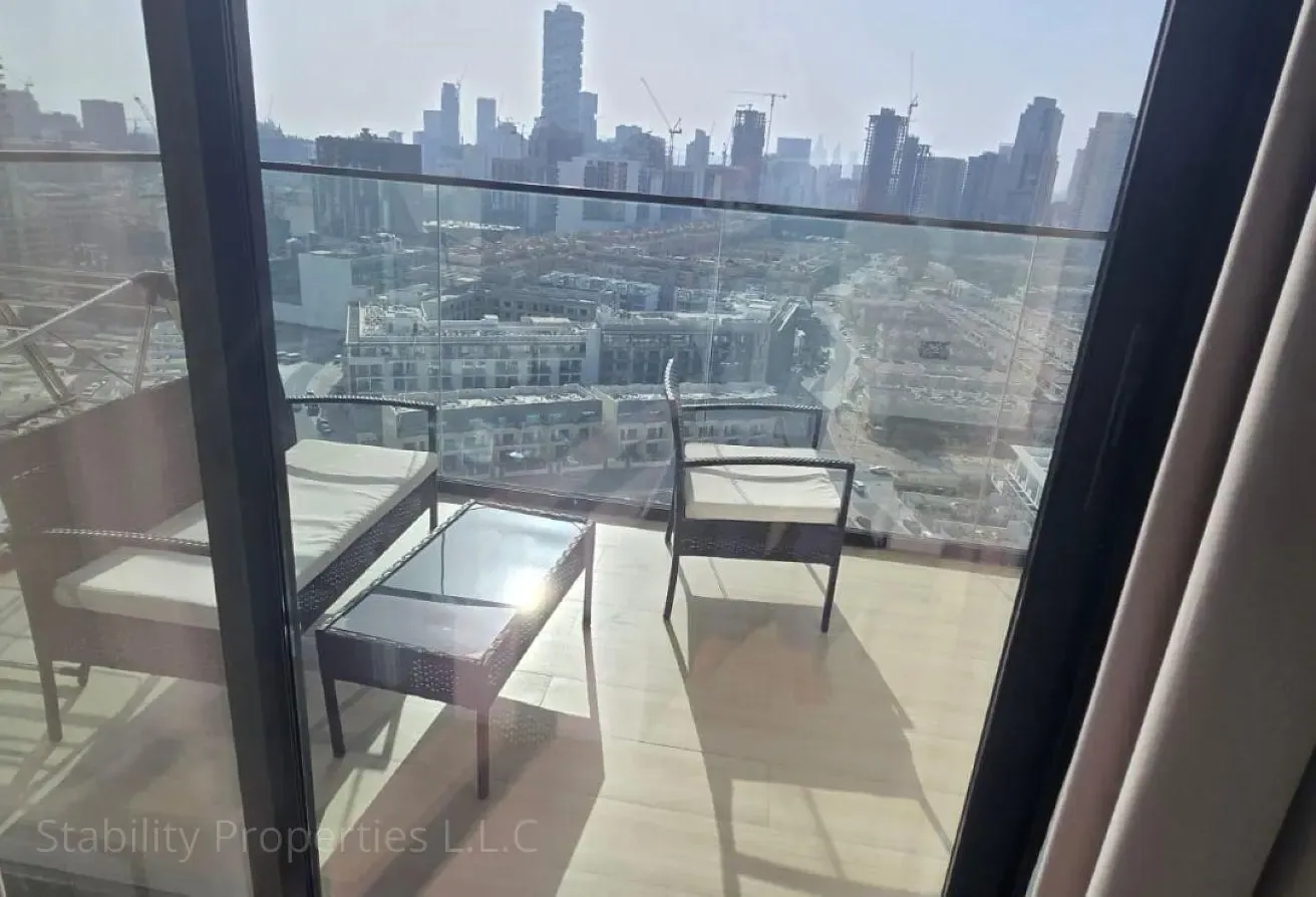 HIGH FLOOR~COMMUNITY VIEW~RENOVATED DWELLING