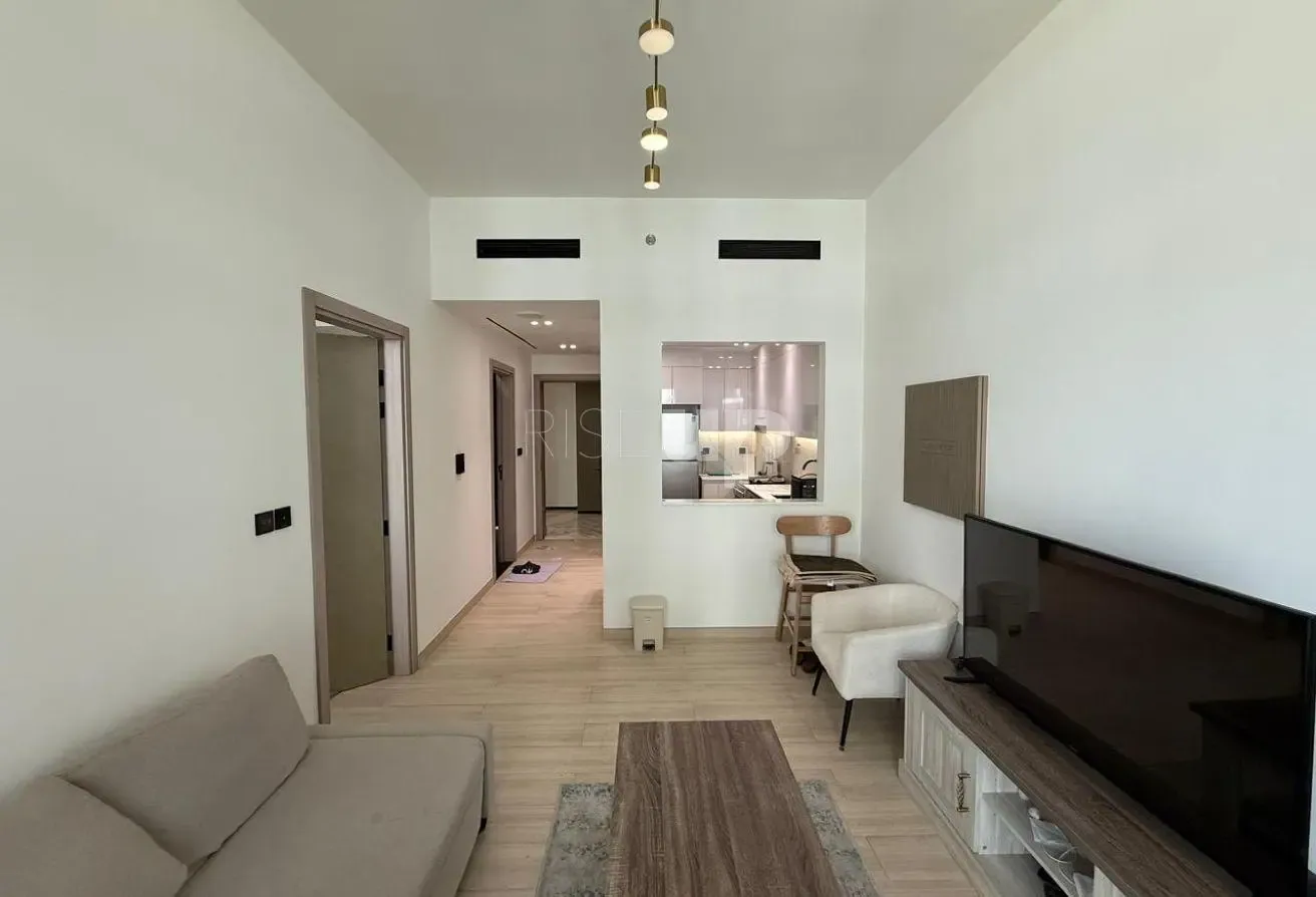 Modern Living space | Vacant | High Floor