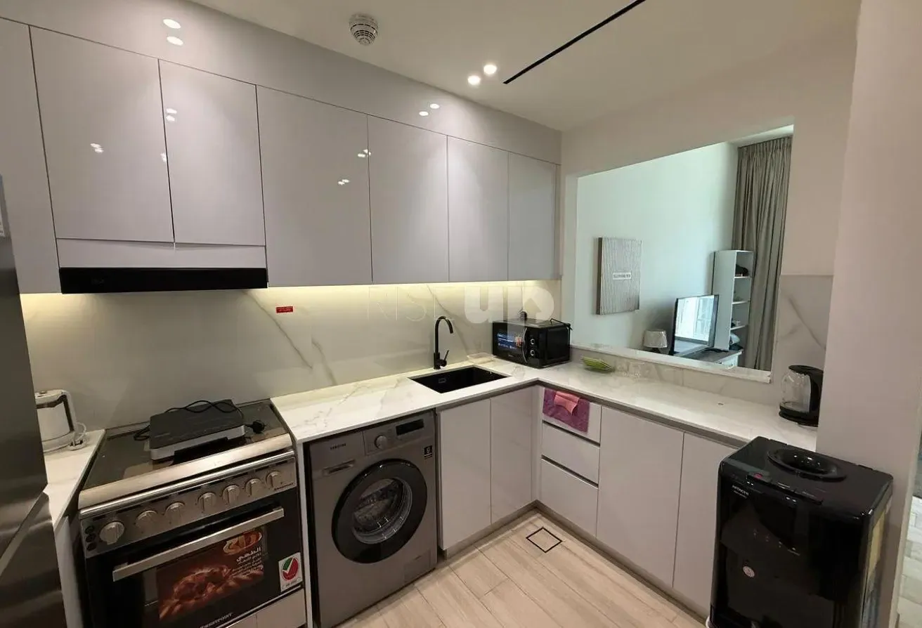 Modern Living space | Vacant | High Floor