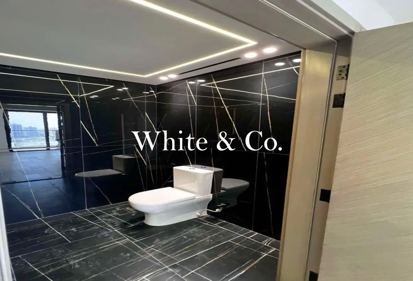 High Floor | Corner Unit | Large Layout