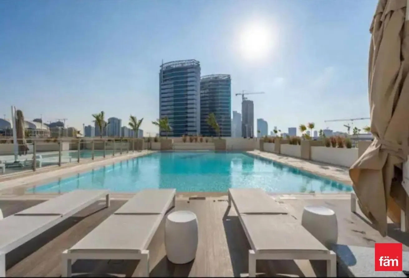 1br Smart Home | Full Pool View | Prime Location