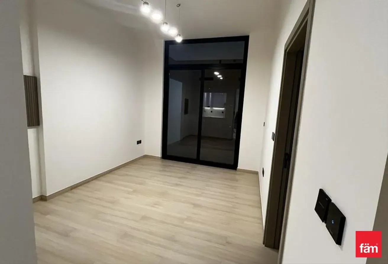 1br Smart Home | Full Pool View | Prime Location