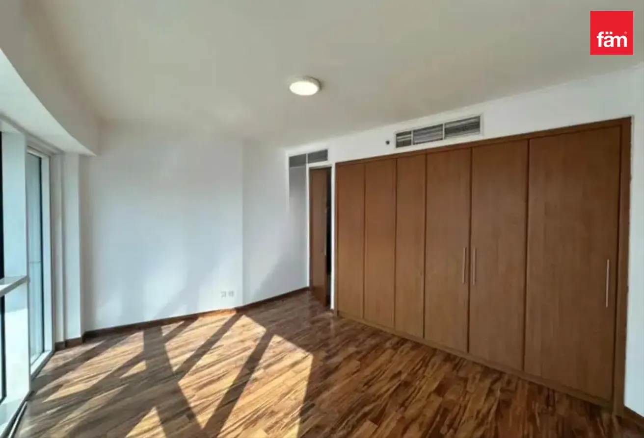 Sea View | High Floor | 3 Parkings