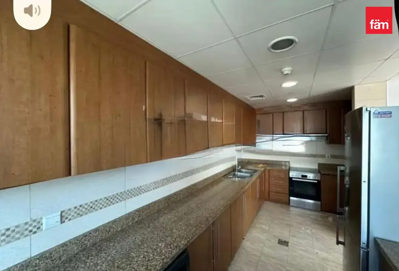 Sea View | High Floor | 3 Parkings
