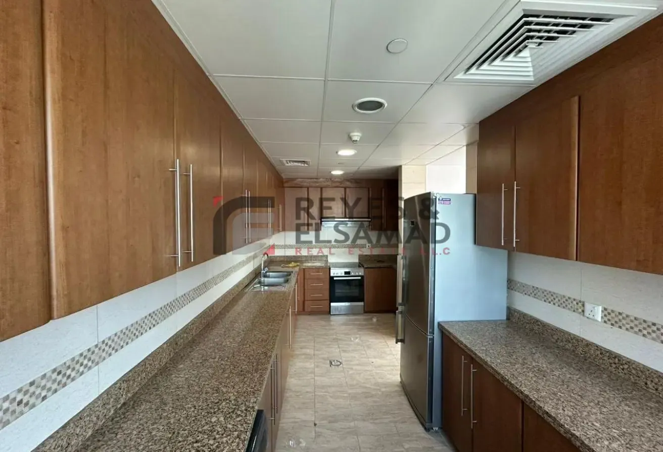 Sea View l Vacant l High Floor l 3 Parkings