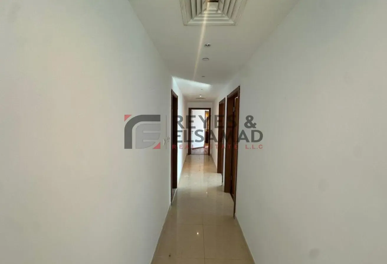 Sea View l Vacant l High Floor l 3 Parkings