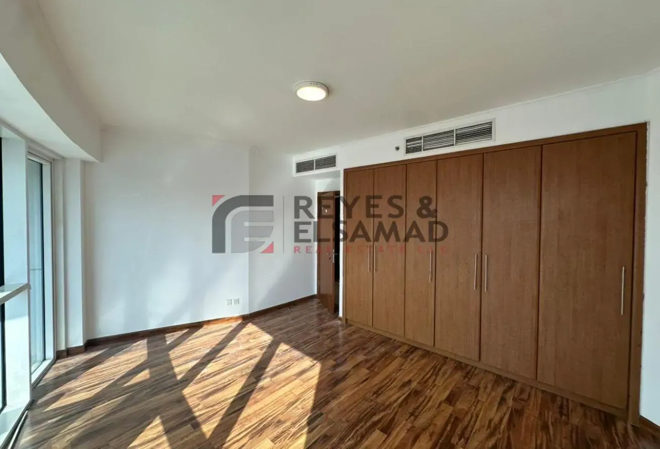 Sea View l Vacant l High Floor l 3 Parkings