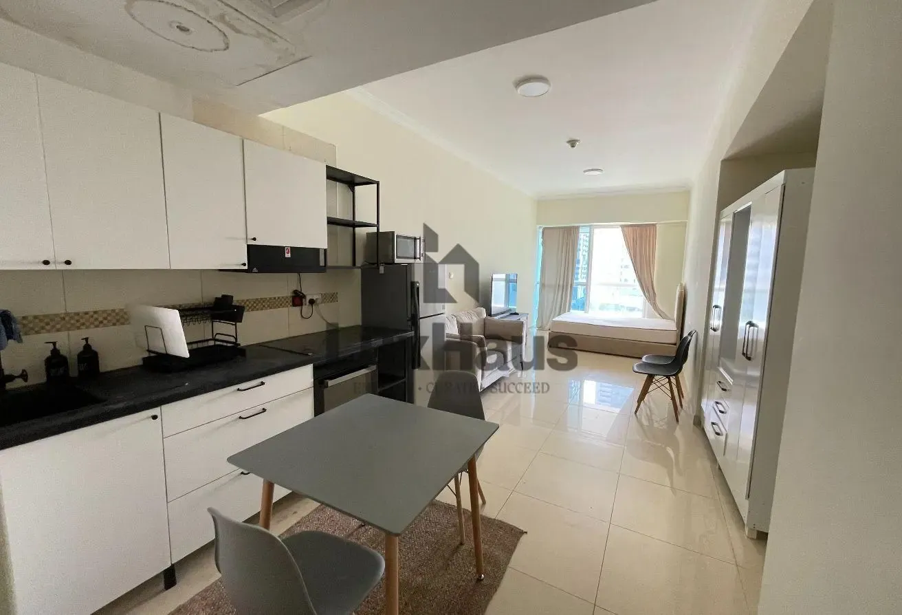 Upgraded| Furnished| Marina Skyline View