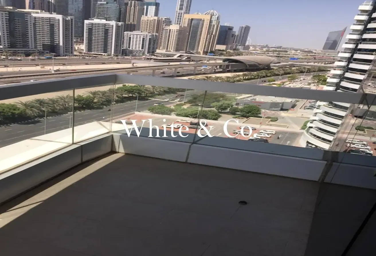 Spacious | Mid Floor | Motivated Seller