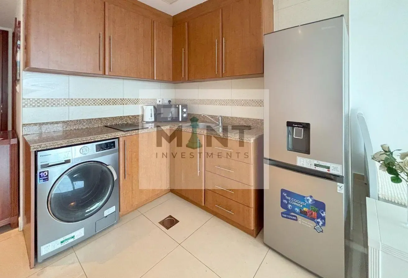 Park and Skyline View | Furnished I Rented