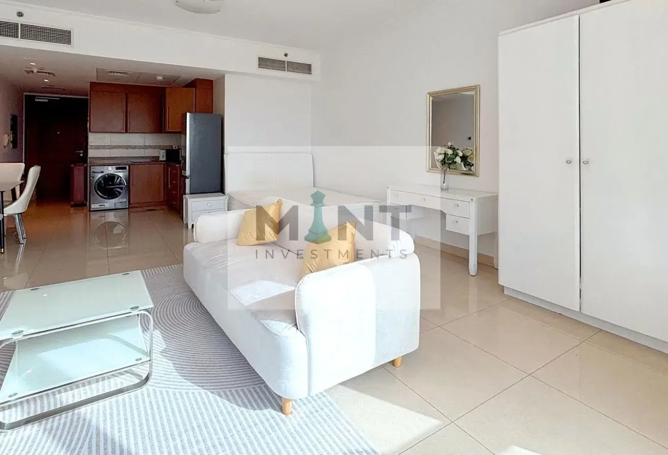 Park and Skyline View | Furnished I Rented