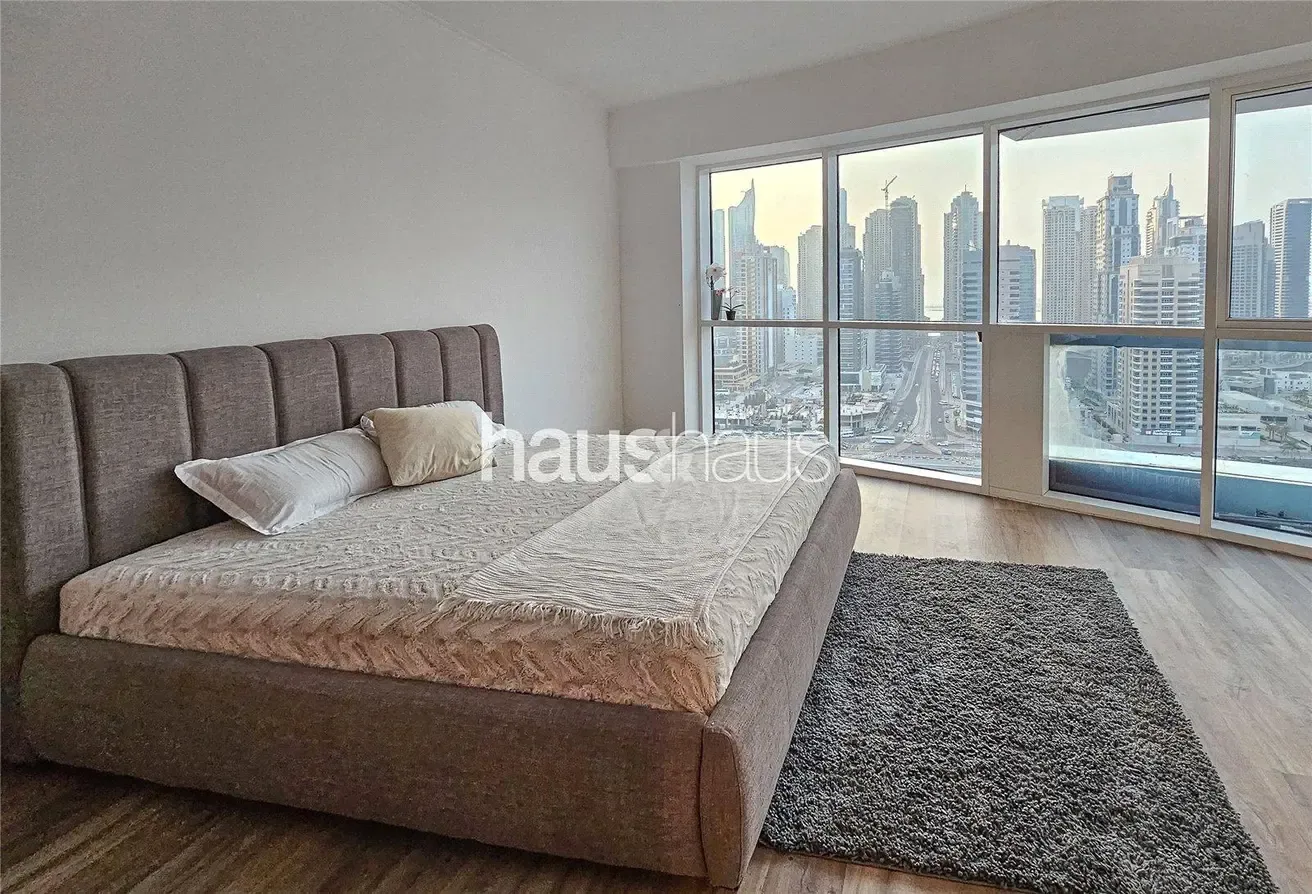 Fully Upgraded | Marina Skyline Views | VOT