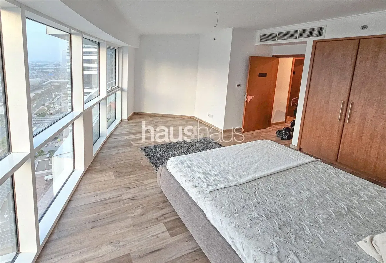 Fully Upgraded | Marina Skyline Views | VOT