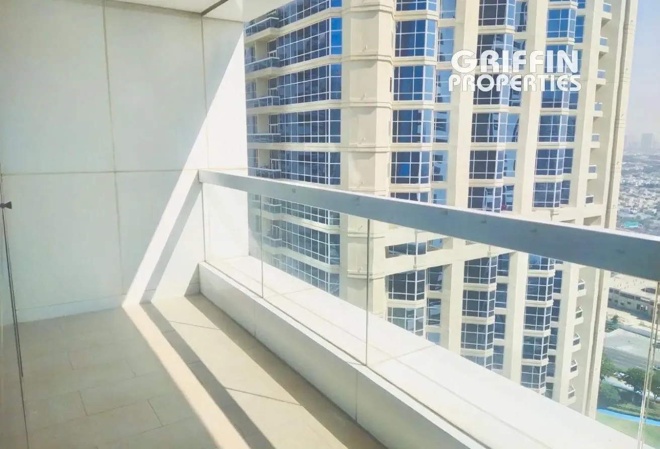 Unfurnished | 2BHK | with Balcony | Near Metro