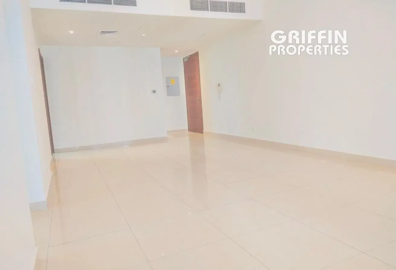 Unfurnished | 2BHK | with Balcony | Near Metro