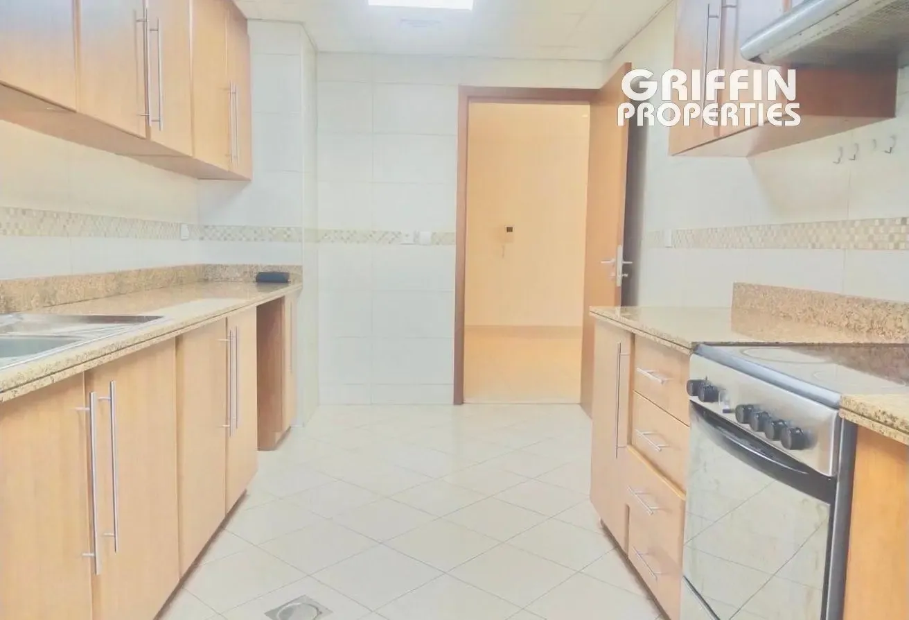 Unfurnished | 2BHK | with Balcony | Near Metro