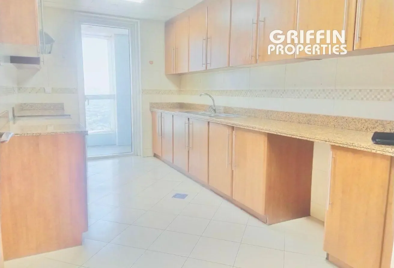 Unfurnished | 2BHK | with Balcony | Near Metro