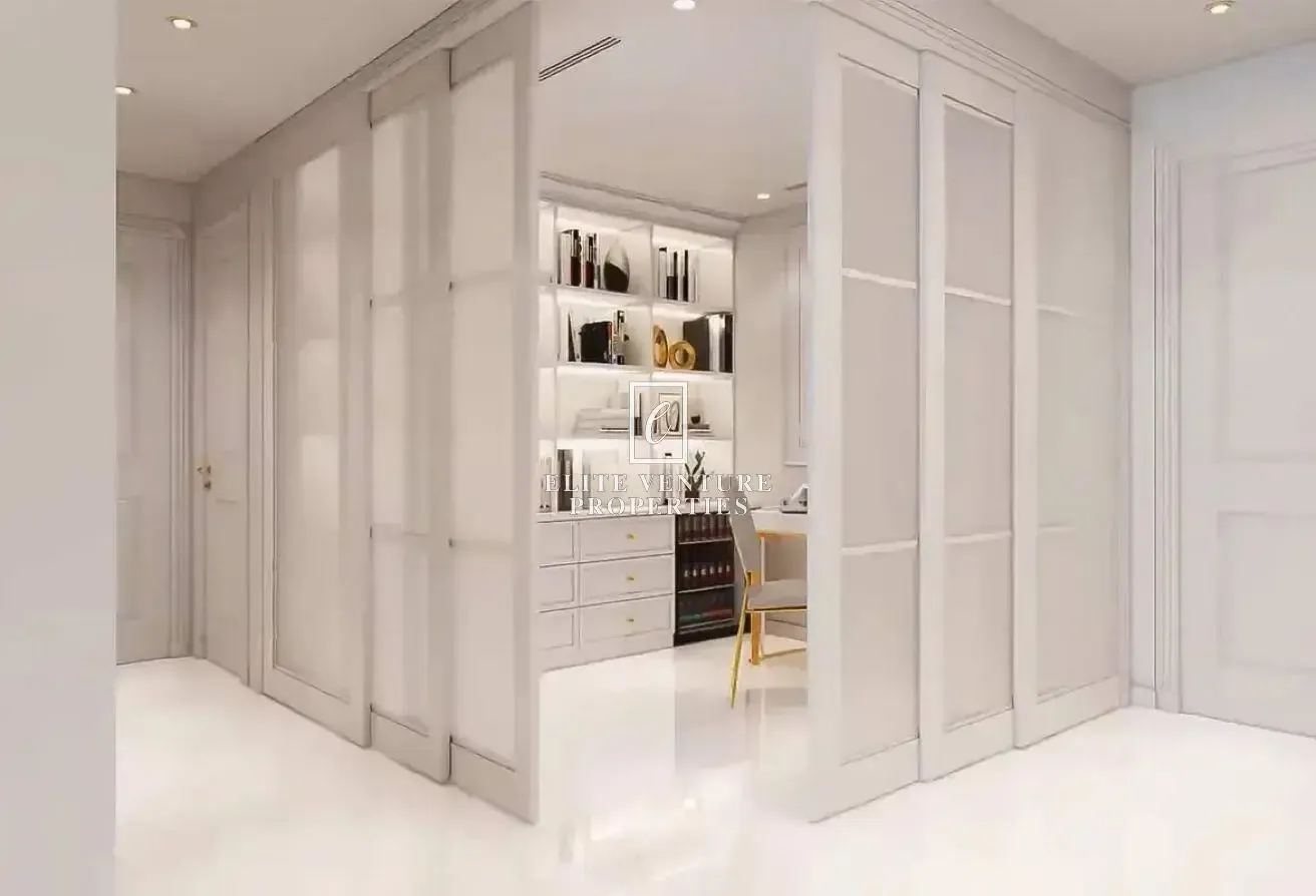 TOP FLOOR | PREMIUM VIEWS | MOTIVATED SELLER