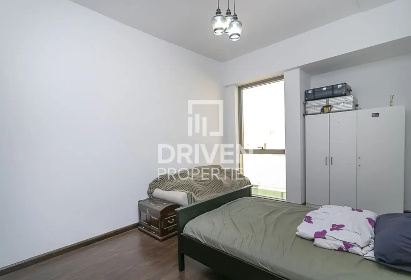 Well Maintained | Close to Emirates and Metro